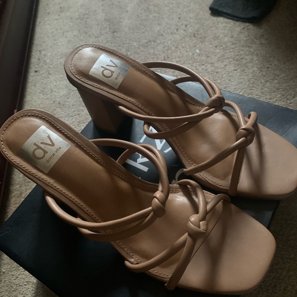 *SALE*** DV by Dolce Vita Women's Tan Strappy Heels
